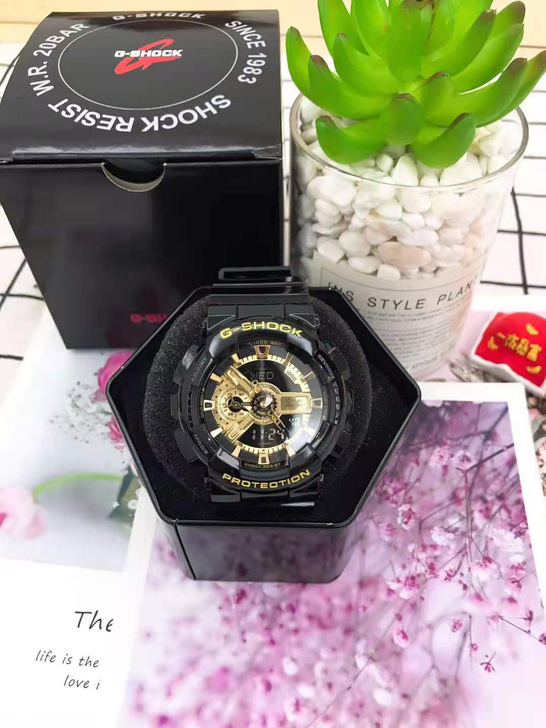 卡西欧手表黑金男女可戴，盒子吊牌都在，成色...