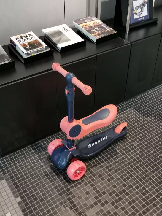 优比儿童滑板车1-3-6岁宝宝踏板12岁小...