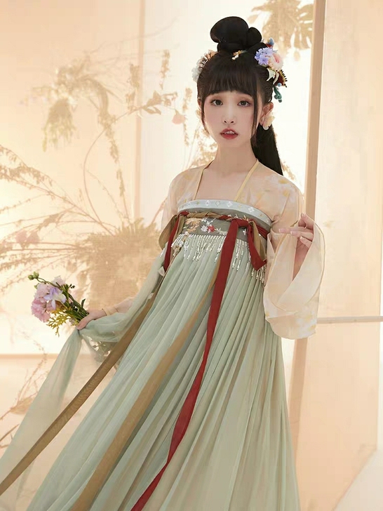 十三余 小豆蔻儿 春归