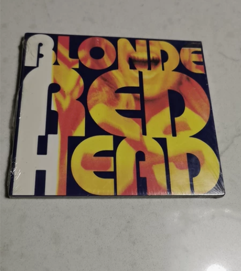 blonde redhead 同名专辑 不...