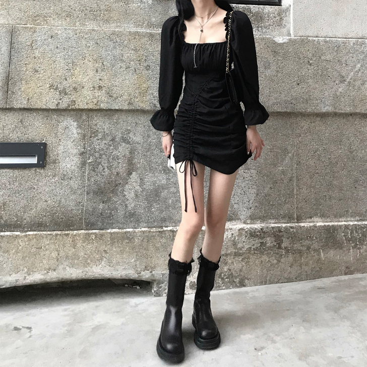 JMSHOP 自带氛围美 秋天的气质小黑裙...