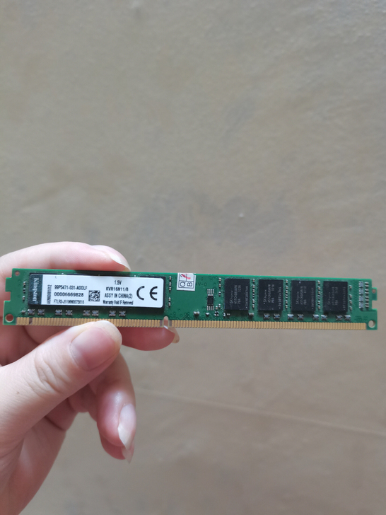 台式机8G内存，金士顿/威刚，DDR3，1...