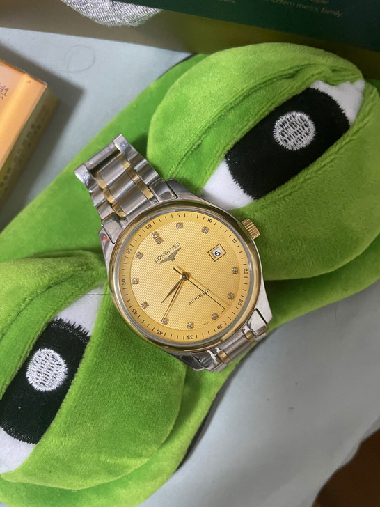 机械表防的，以前不懂表七八百买的，一百卖了