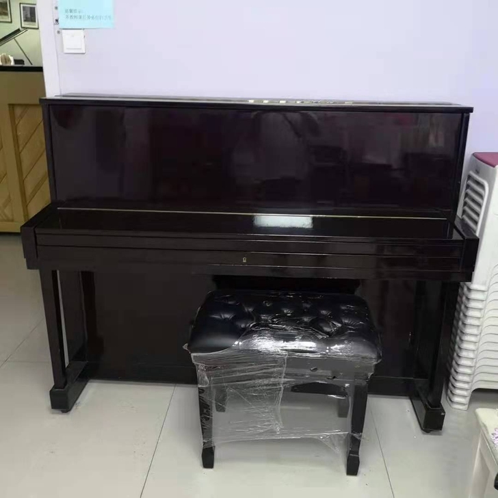 教室闲置钢琴,准备置换,部分二手钢琴便宜出售