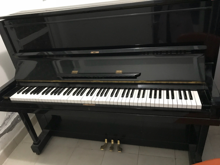 转让钢琴