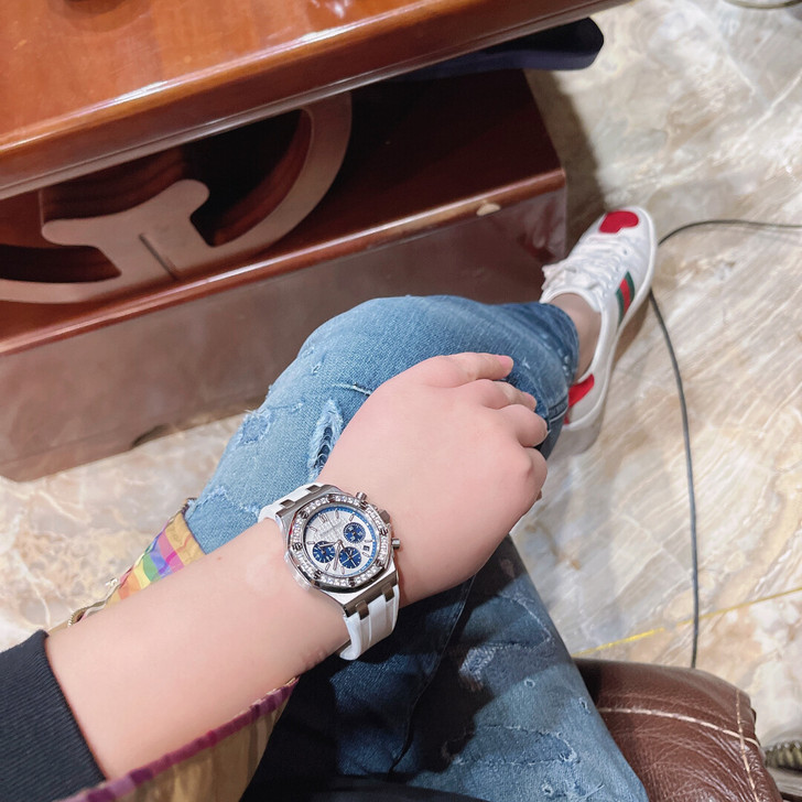 在朋友店花2400##amp；rsquo；...