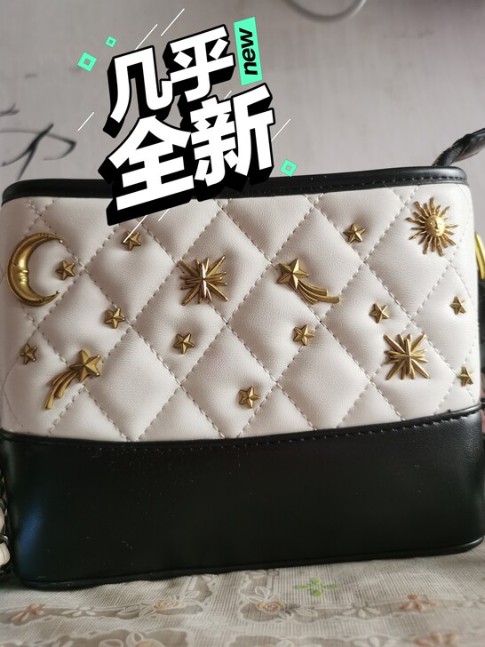 去年淘宝买的，宝宝比较多背不过来