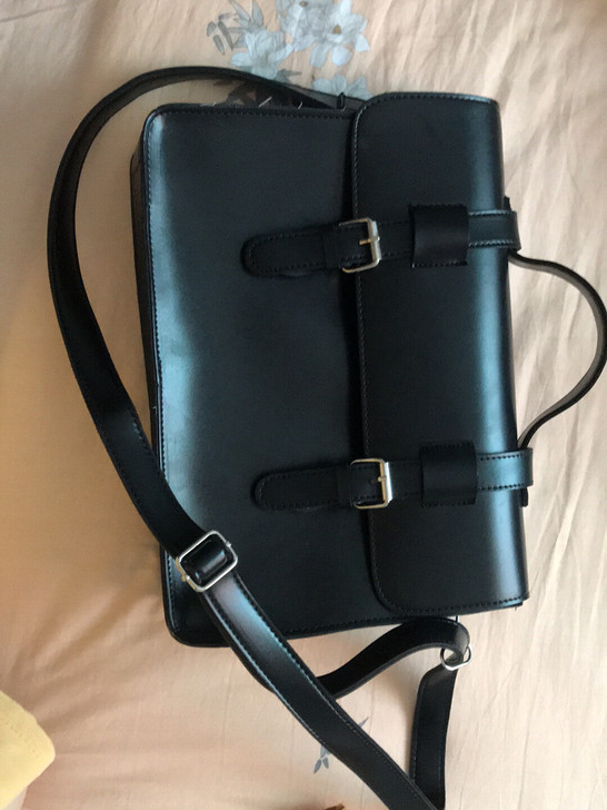 手提 可搭制服 不包邮哦