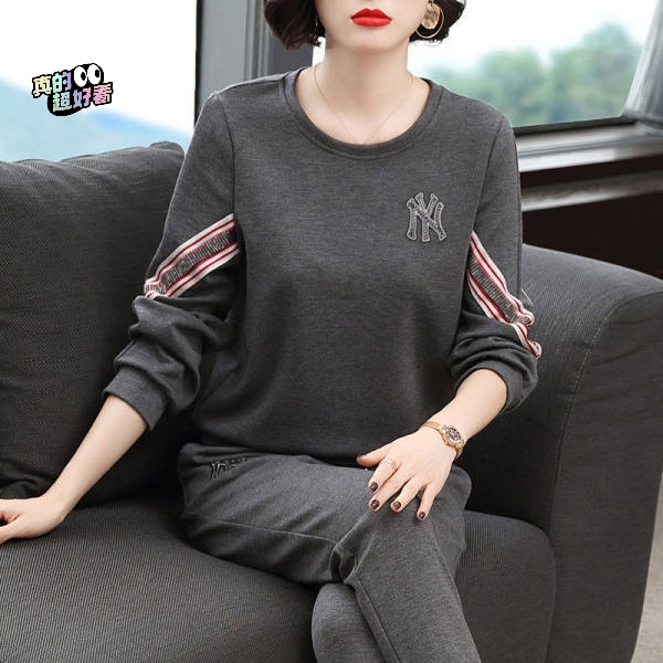 特价春秋季休闲运动套装女2021新款时尚卫...