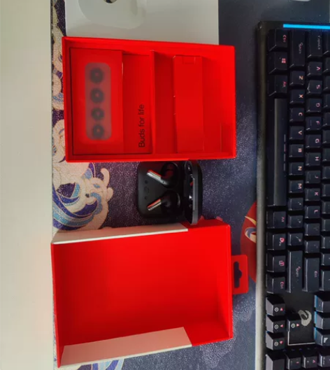 出售一加oneplus buds Pro耳...