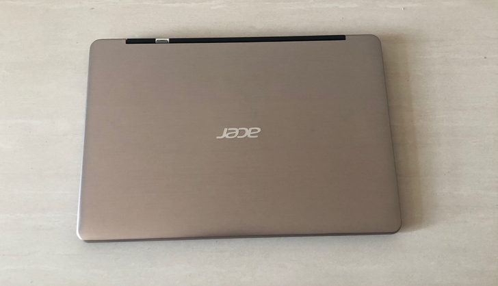 宏碁笔记本电脑，13.3寸全金属超薄，实图...