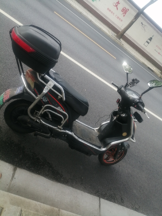 绿源电动车续航一百二十公里左右，72，84...