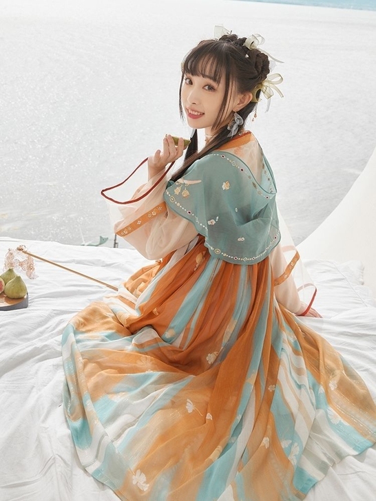 【汉服白菜价】正品十三余 小豆蔻儿瑶遇见神...