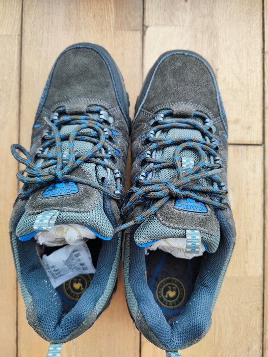 骆驼登山鞋44码