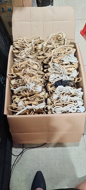 原装DVi线5元一条