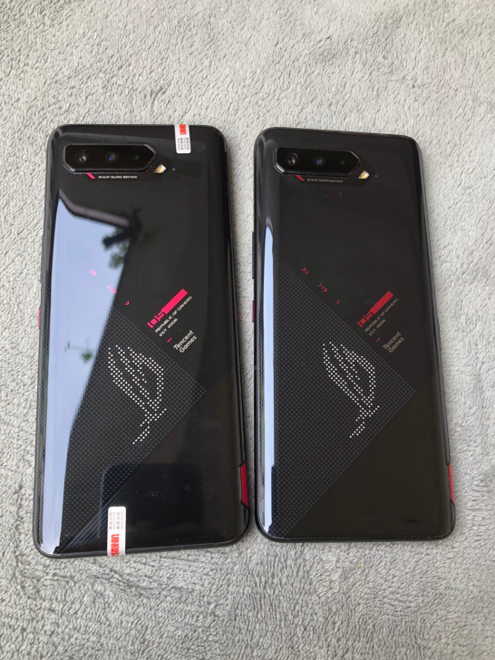 华硕rog5游戏手机 配置16+256g...