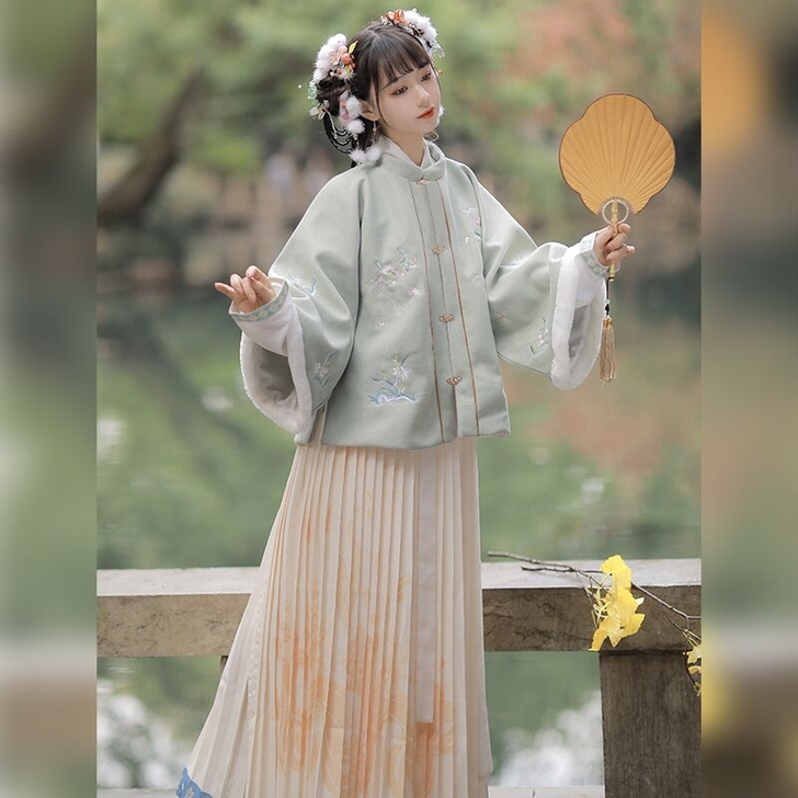 出全新汉服