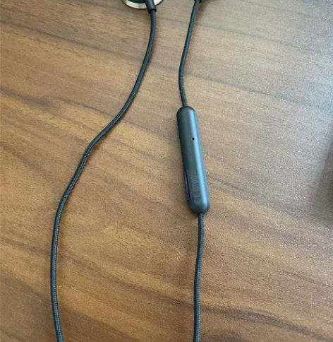 黑眼豆豆二代蓝牙运动耳机I.am +but...
