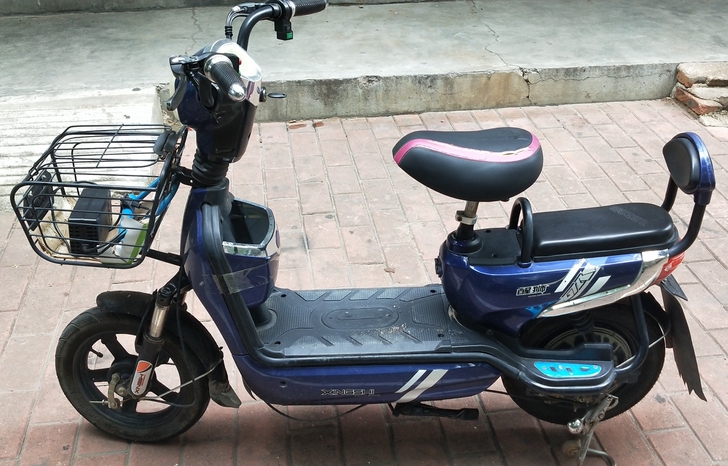 电动车，车辆没有任何问题。550元。自己的...