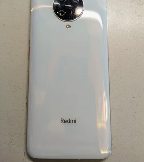 出一台白色红米K30pro 8+256变焦...