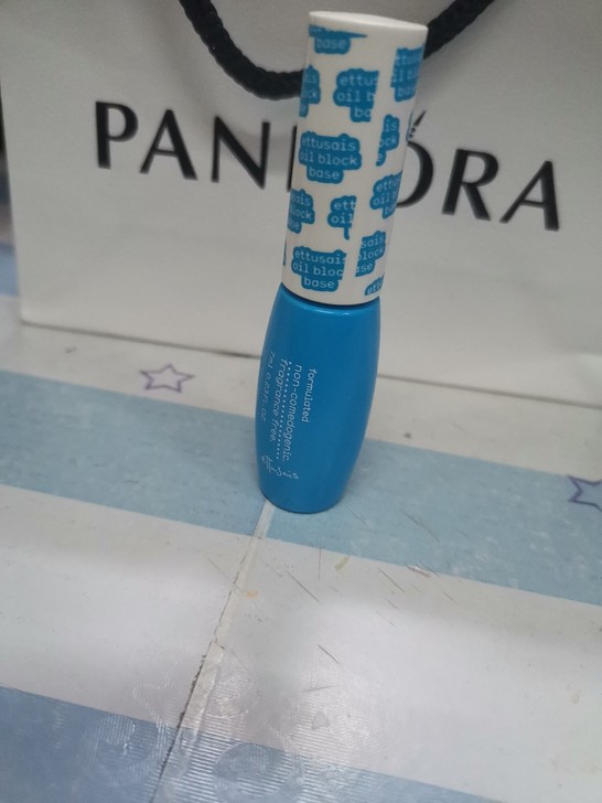 艾杜莎毛孔修正液，仅试用