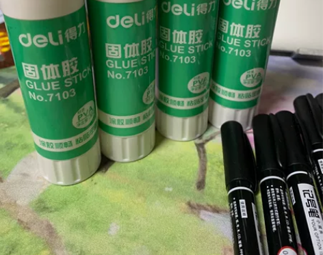 得力牌大号36g固体胶4个➕得力双头记号笔...