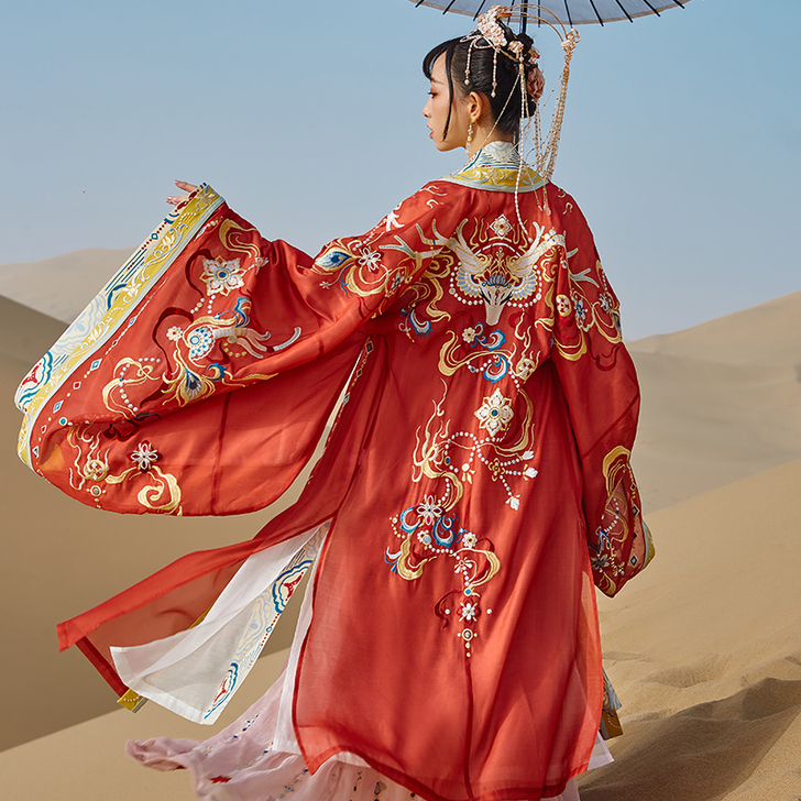 十三余 鹿王大袖两件套  穿过一回  白的...