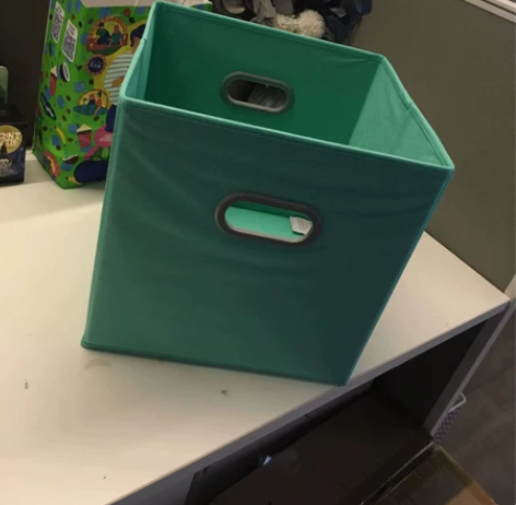 [全新包邮] 衣服收纳箱大号家用布艺整理箱...