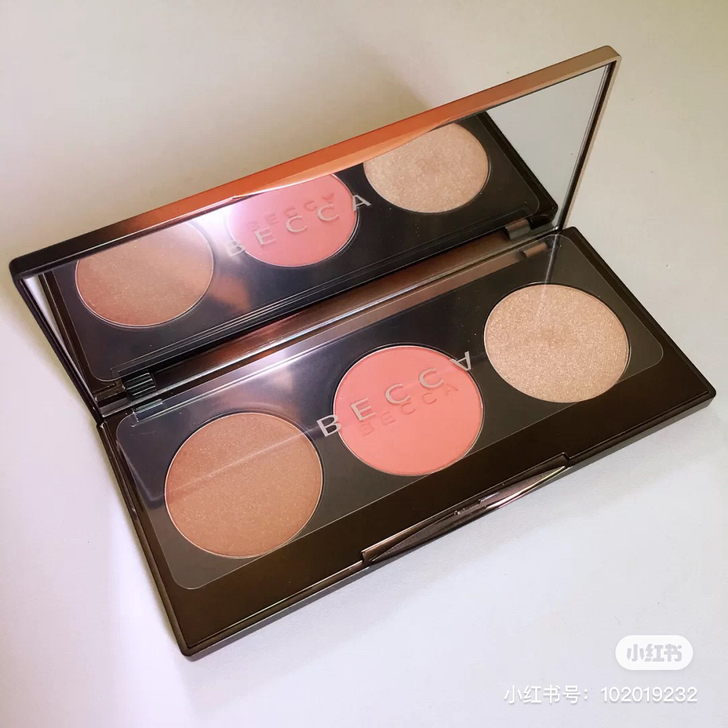 Becca Opal高光修容腮红盘 日期不...