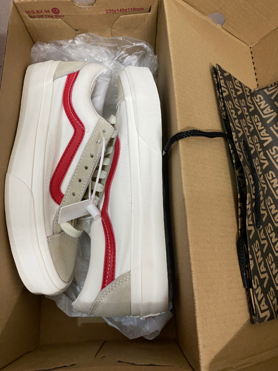 全新出！！！Vans范斯 小白鞋红白条纹S...