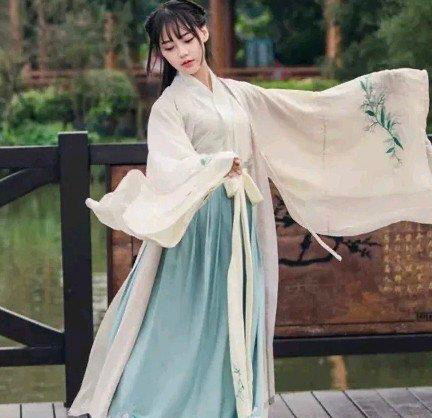 汉服盲盒，山的山的！！！穿过3-5次，退坑...