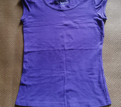 紫色纯色女士背心M  全新未穿 感兴趣的话...
