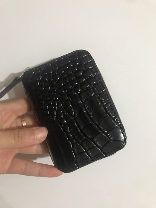 韩国鳄鱼纹零钱包,全新,韩国带回。手感很好...