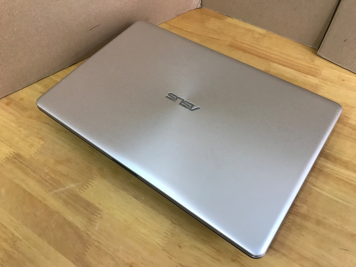 i5八代/8g/土豪金华硕A580U，二手...