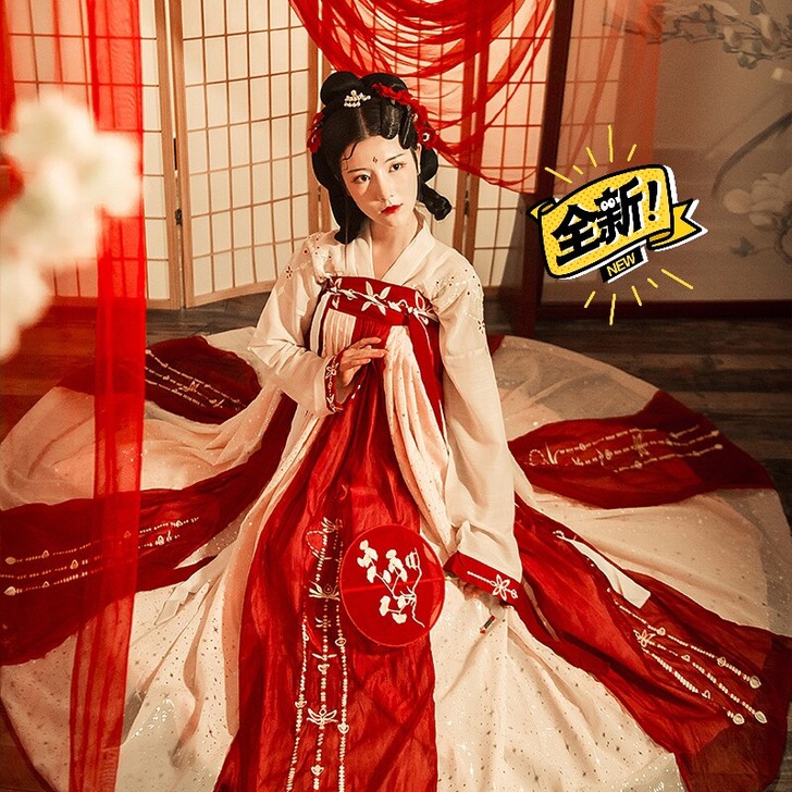 汉服买来拍照只穿过一次