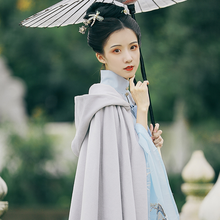 钟灵记筱昭汉服女连帽刺绣斗篷外披中国风秋冬...