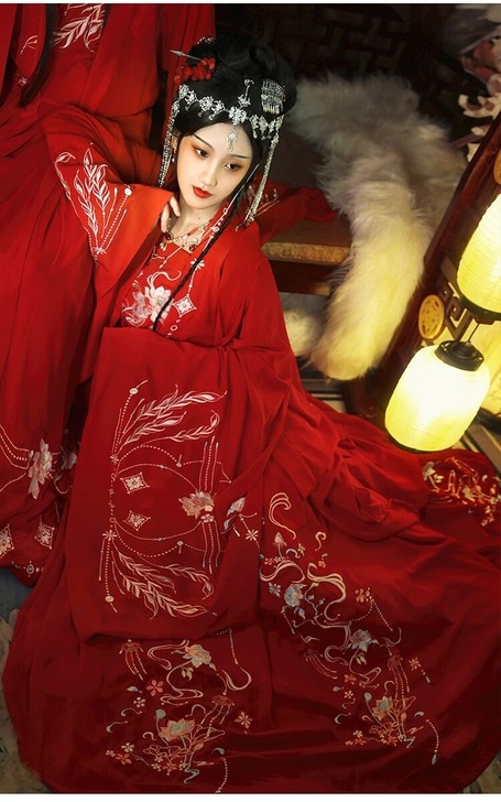 （凤求凰）汉青月原创重工刺绣花嫁款情侣汉服...