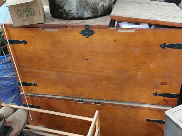 实木箱子茶几加边几100一套，不包邮，不发...