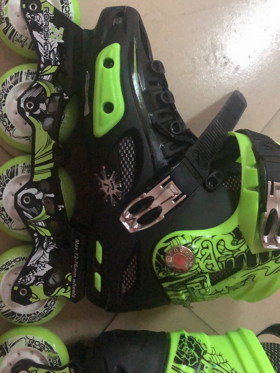 乐秀 溜冰鞋 36码（大小不可调节） 9成新