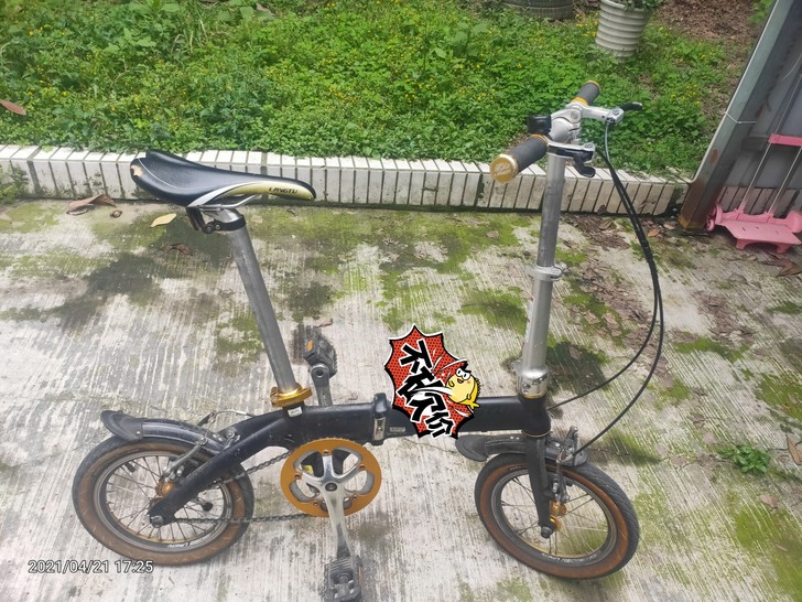 车骑起很轻，脚踏板都可以折叠，自提可优惠