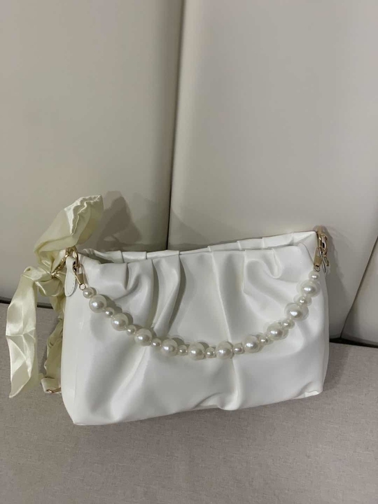 小众包包，没怎么背过，本人只是爱收集包包真...