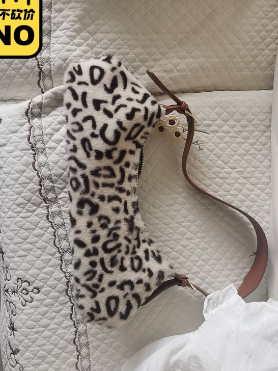 豹纹腋下包，超级时尚，转手原因 搬家急需出...