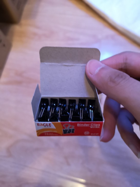 长尾夹，一盒144个，有需要的联系我。