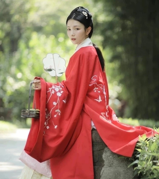 南雅集粉色披风明制很厚保暖