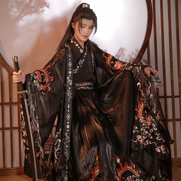 序绘家正版汉服6米摆，9成新，有吊牌，图片...