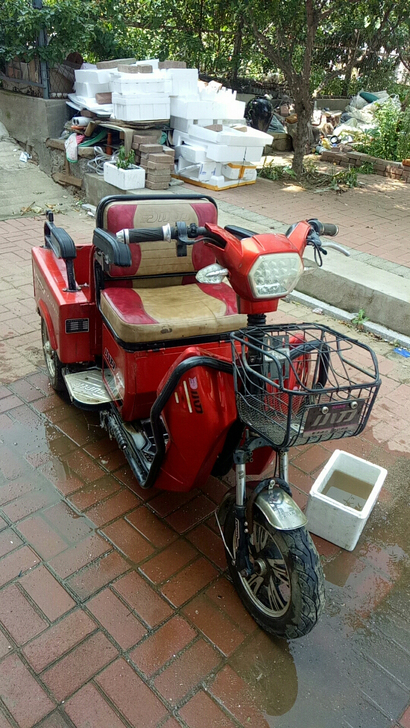 小刀电动车