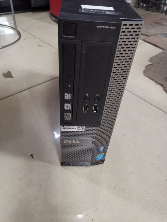 出一台戴尔DELL 3020SFF台式电脑...