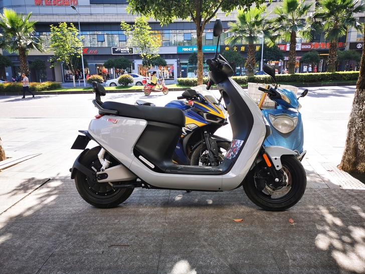 九号电动车E200P ONE 2000公里...