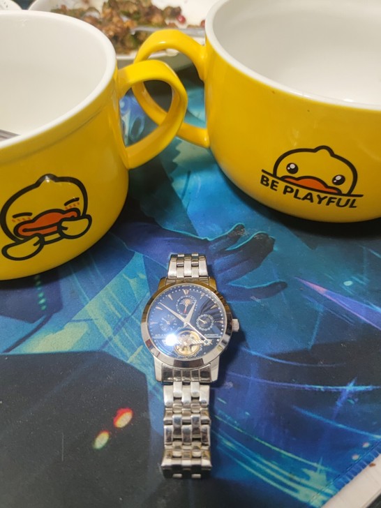 艾浪机械表  成色很新  有意可直接拍下