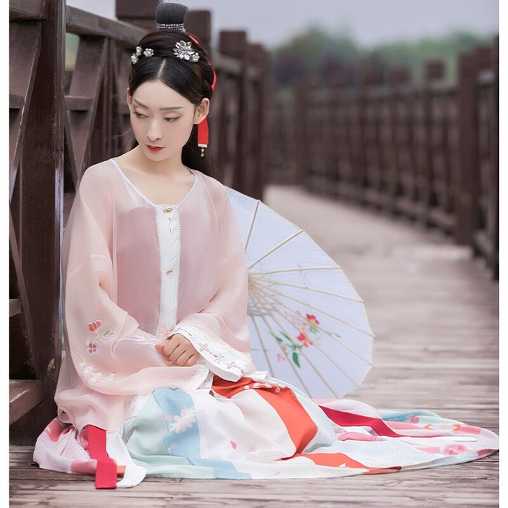 五五年三堇雏菊汉服女圆领衫